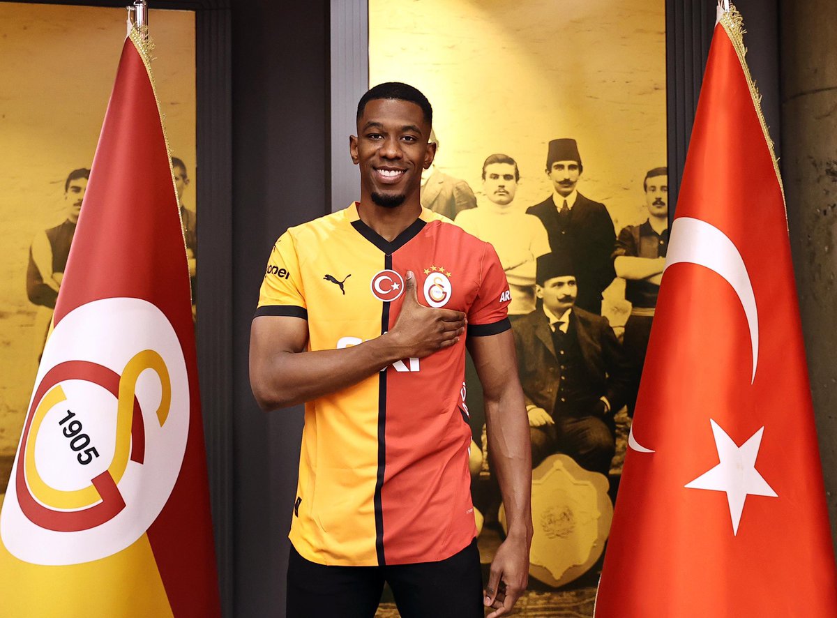 D_Haberi's tweet photo. #SONDAKİKA #Trending #trendyolsüperlig 

✍️ Carlos Cuesta, Galatasaray’da! https://t.co/HyGHK4ixLt