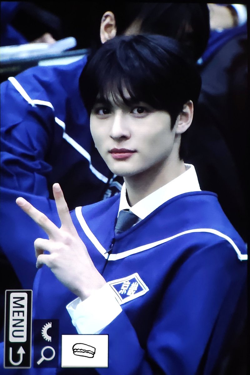 m_ackiah's tweet photo. 250207 졸업식 #마카야
졸업 축하해ㅎㅎ 🎓 

#앰퍼샌드원 #AMPERSANDONE #마카야 #MACKIAH https://t.co/tSHAaeLP3Y