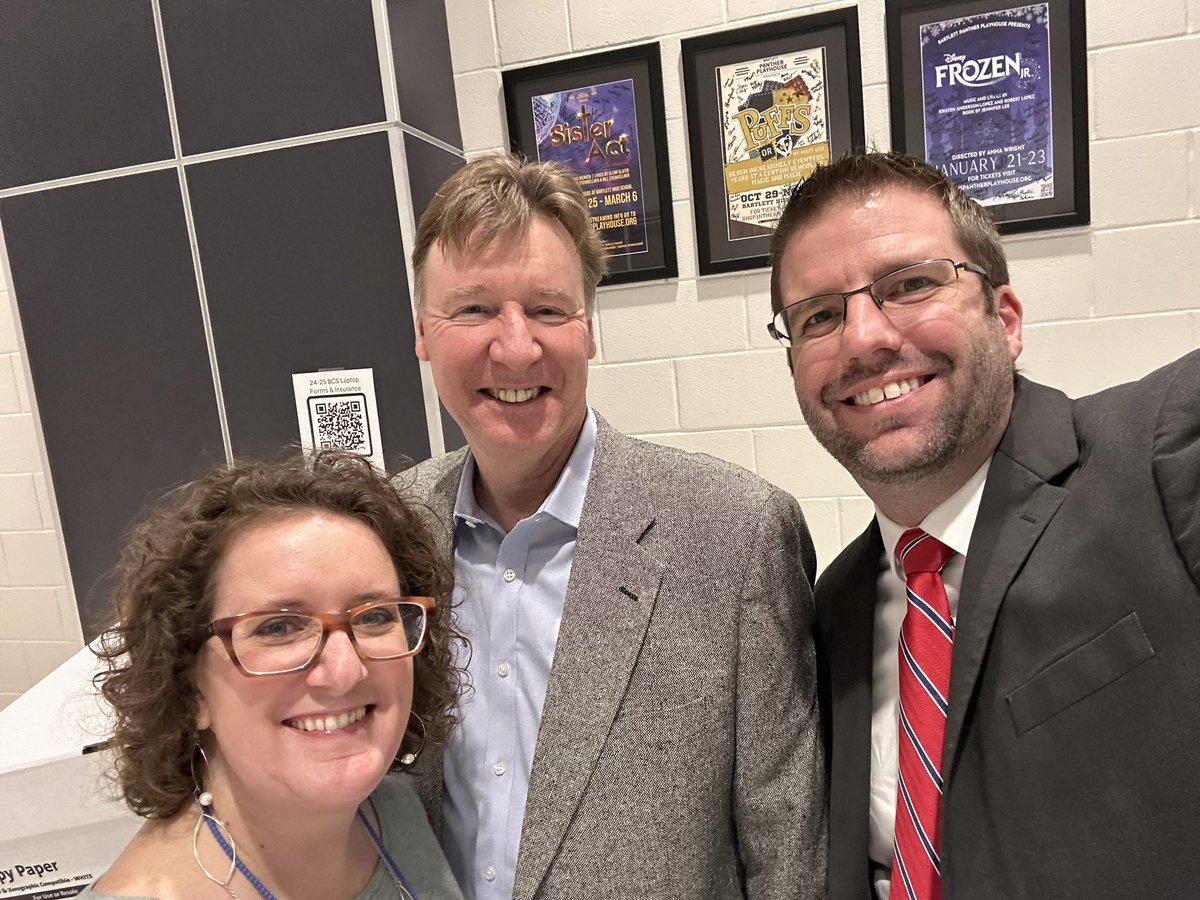 Ended my day at BHS for the 9th Grade Career Pathways Night! Thankful for Clark Knight and Andrea Beck for organizing this event and grateful for the awesome teachers for showcasing the incredible programs at BHS! Great things are happening in Bartlett! #NoPlaceIdRatherB