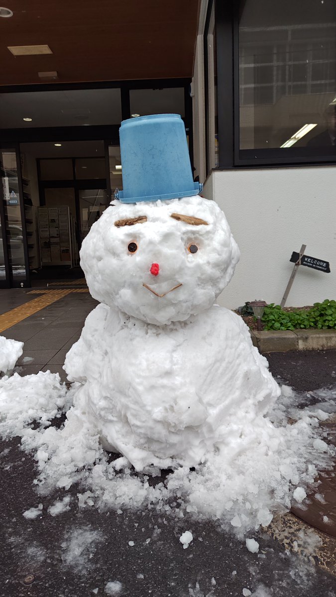 saika677's tweet photo. 雑賀公民館　臨時職員
す・のーまん⛄です https://t.co/ZMttg1IORd