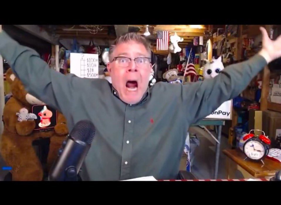 BeansMaxi's tweet image. How can you not love this man? 🦄💨✨