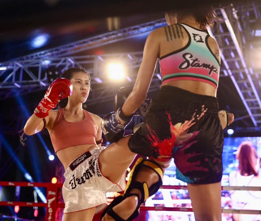 AsianGirlBoxing's tweet photo. https://t.co/2TgC19N0v2