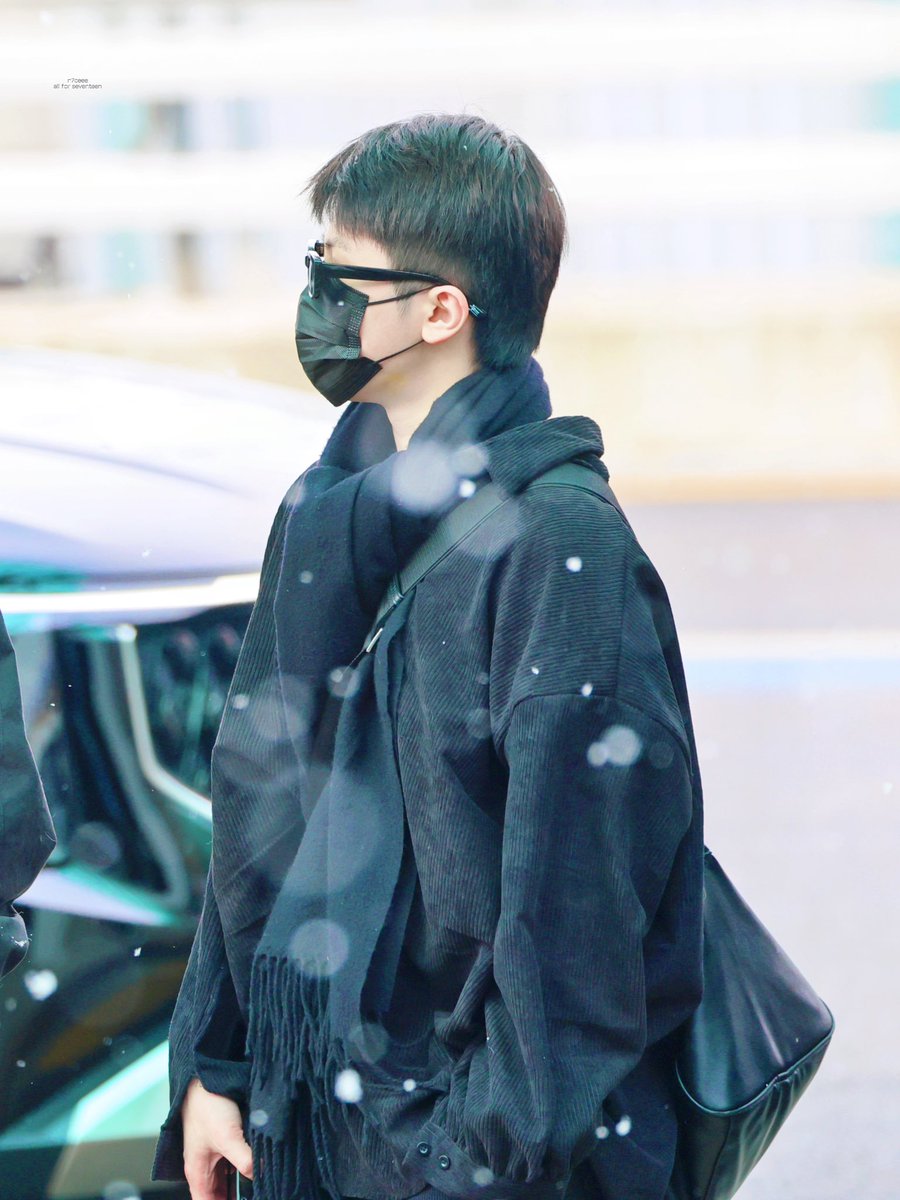 250206 ICN✈️

❄️🤍

#우지 #세븐틴 #ウジ 
#WOOZI #SEVENTEEN