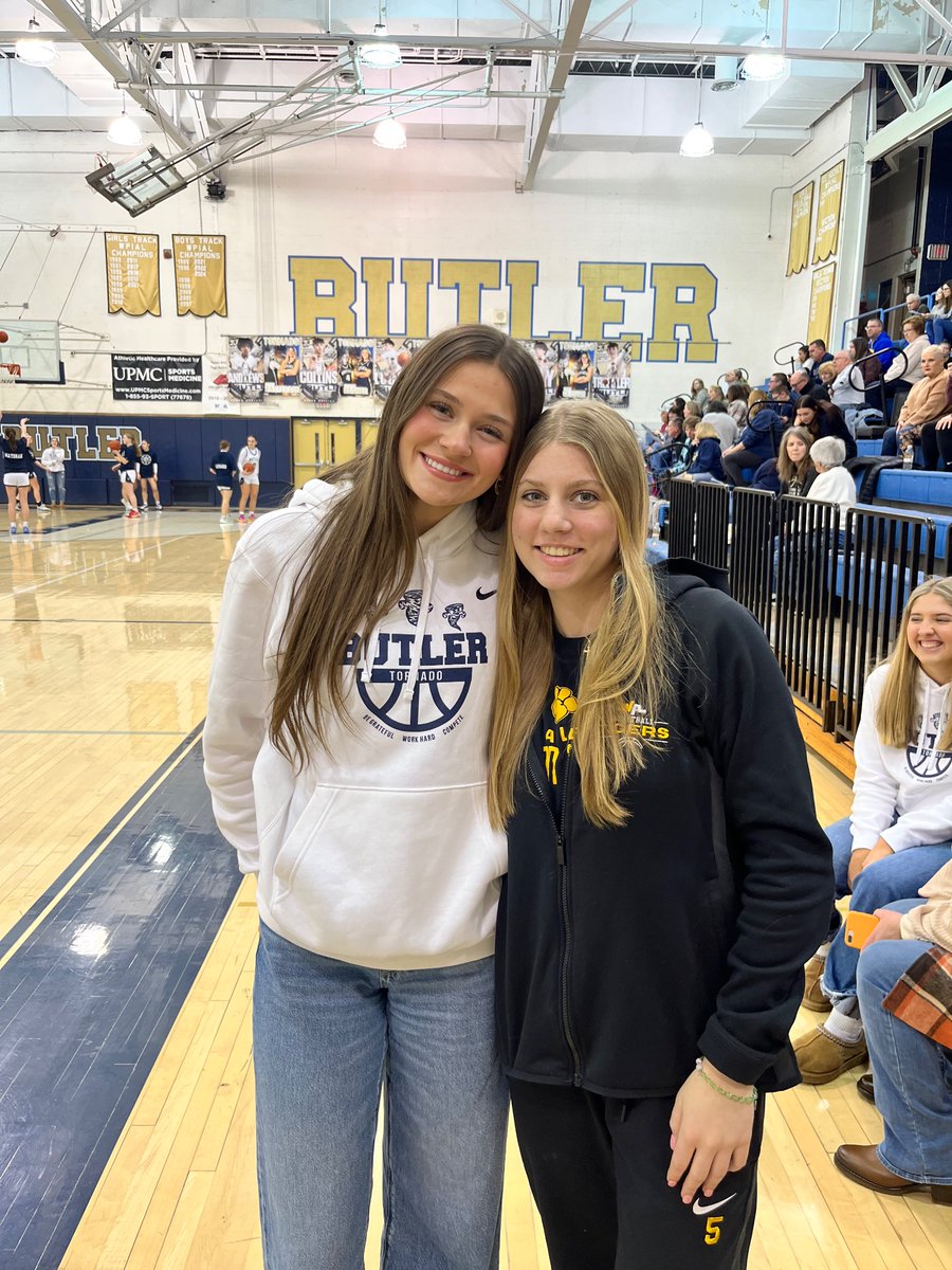 Slaam meet-up at Butler High School tonight as Butler took on NA tigers. <a href="/nkinross26/">Natalie Kinross</a> <a href="/averymaier31/">Avery Maier</a> 

And <a href="/AlexaAnkrum13/">Alexa Ankrum</a> and dad were there to cheer all of us on! 

<a href="/SLAAMBASKETBALL/">slaambasketball</a> 

(<a href="/ButlerTornadoBB/">Tornado Girls BB</a> won the game)
