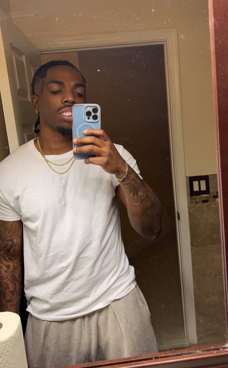 LSSJ BROLY tweet media