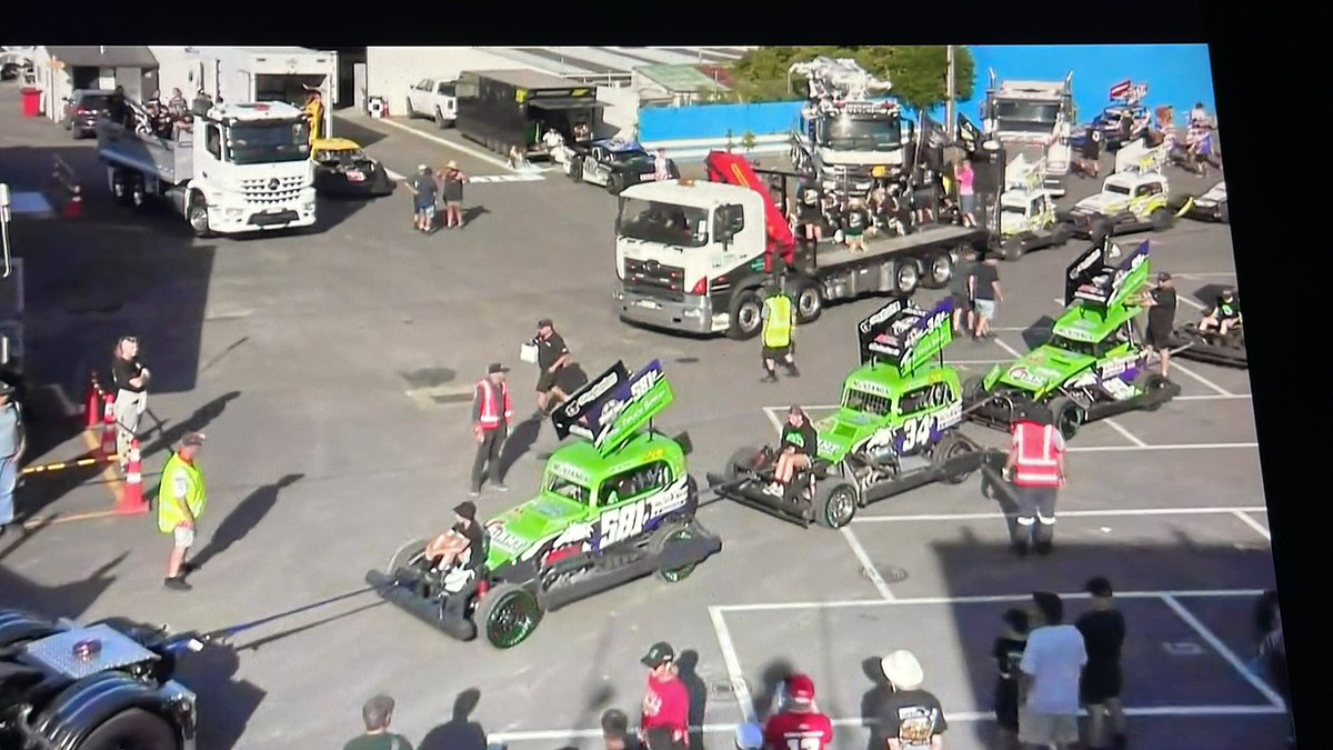 It’s that time of year again…

It’s Team Champs time. 

Some new rules, trying to remember how it all work, but most of all dreaming I was there and not sat at my desk at 5am in the morning. 

GO THE POMS!