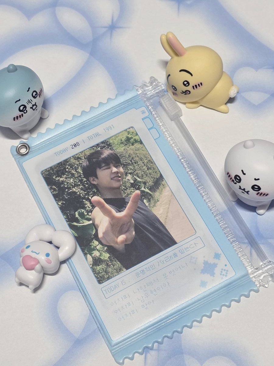 :¨·.·¨:
 `·. 𝙷𝙰𝙿𝙿𝚈 𝚆𝙾𝙾𝙷𝚈𝚄𝙽 𝙳𝙰𝚈 ᡣ𐭩 ྀིྀ
우현이 생일 기념으로
#rt 추첨 두 분께
각각 패브릭 연력 포스터와 포카 파우치 보내드립니다₊˚⊹ᡴꪫ
    ૮ ៸៸ˊ ˘ ˋ)ა
  ପノっ🎁っ
     ⊂、 ノ
          Ｕ
𖤐ˊ˗ 국내주소 한정