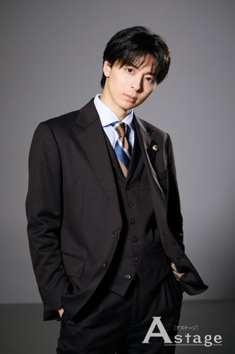 astage_ent's tweet photo. 【INTERVIEW】高杉真宙が事件解決に活かせそうな特技とは？ ドラマ「法廷のドラゴン」📺インタビュー‼️🎙️ 
✨「このドラマはとてもハートフル！ 僕と一緒に将棋も覚えてもらえたら嬉しい！」✨

▶️https://t.co/uDpswQfVOF

#高杉真宙 #法廷のドラゴン 
#インタビュー @MahiroTakasugi_ @tx_drama9 https://t.co/49w2qmOKro