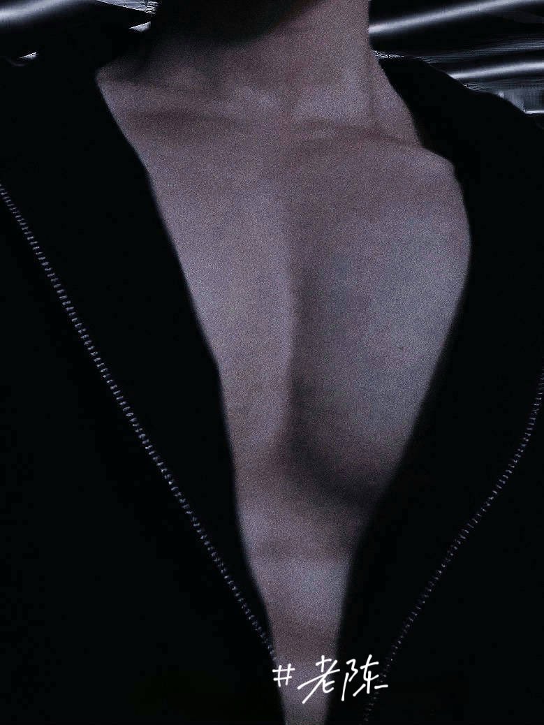 #今晚去健身

        来这只想发发图，没别的意思 别问乱七八糟的～