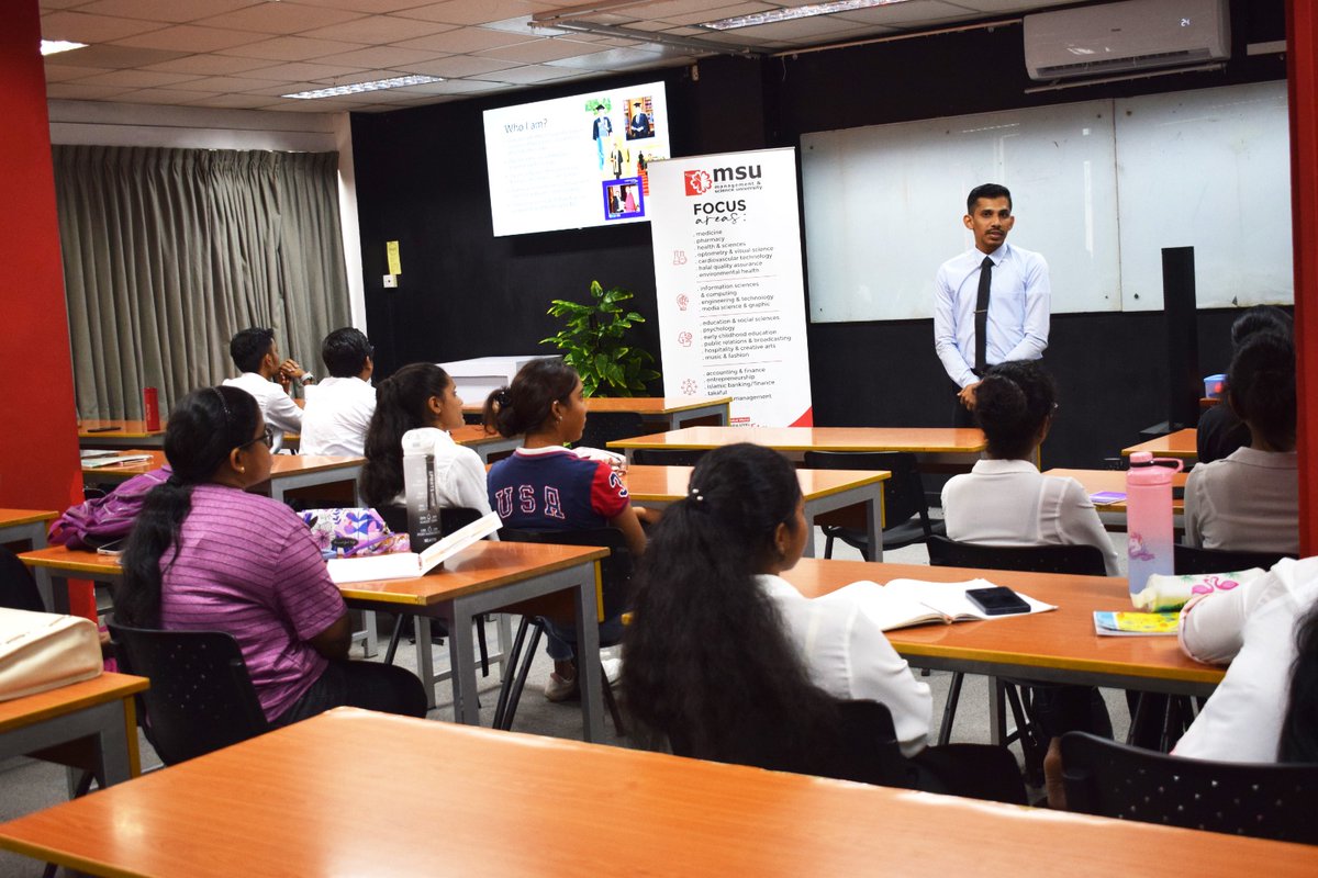 MSI_Colombo's tweet photo. ✈️ SKY BOUND SUCCESS✈️

With insights from Mr. Isuru Madhushanka, students are exploring key industry topics like:
✅ Airport Operations
✅ Ground Handling
✅ Airline Management
✅ Passenger Handling
✅ Current Industry Trends https://t.co/4RCLGsX3Mw
