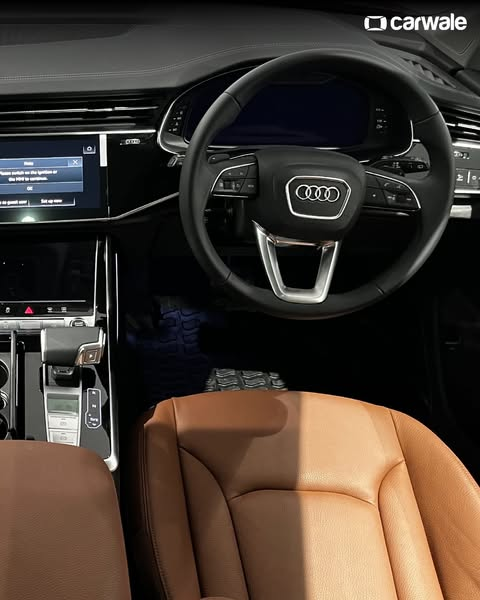 CarWale's tweet photo. The Audi Q7 Bold Edition gets a Black styling package.
- Black front grille
- Blacked-out brand logos
- Glacier White, Mythos Black, Navarra Blue & Samurai Grey
- Ambient Lighting Package

#audi #q7 #audiq7 #boldedition #suv #luxurycar #specialedition #cargram #audigram #cwphotos #cars #carlife #automotive