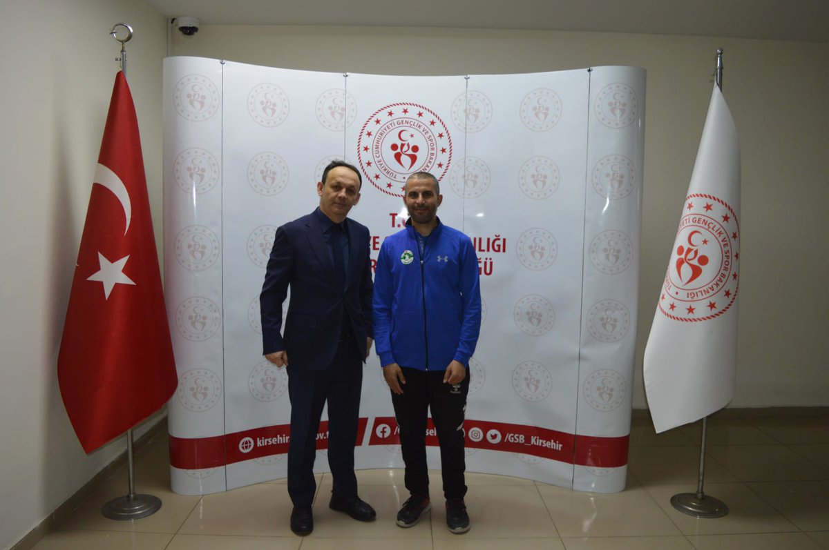 KubilayKAL's tweet photo. Kırşehir Çiğdem Gazetesi Spor Muhabiri Salih Hançer'e ziyaretlerinden dolayı teşekkür ederim. https://t.co/2Ov0Xeoc1Y