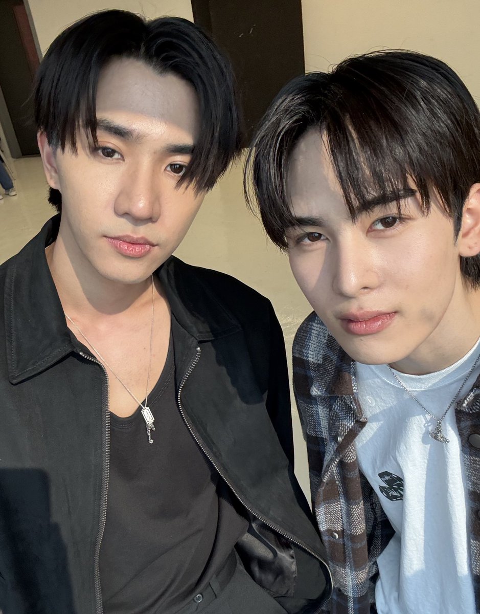 Ppsanta's tweet photo. แค่เธอเท่านั้น 1M🙏🏻🙏🏻
@perthppe https://t.co/UVX5fcRXl8