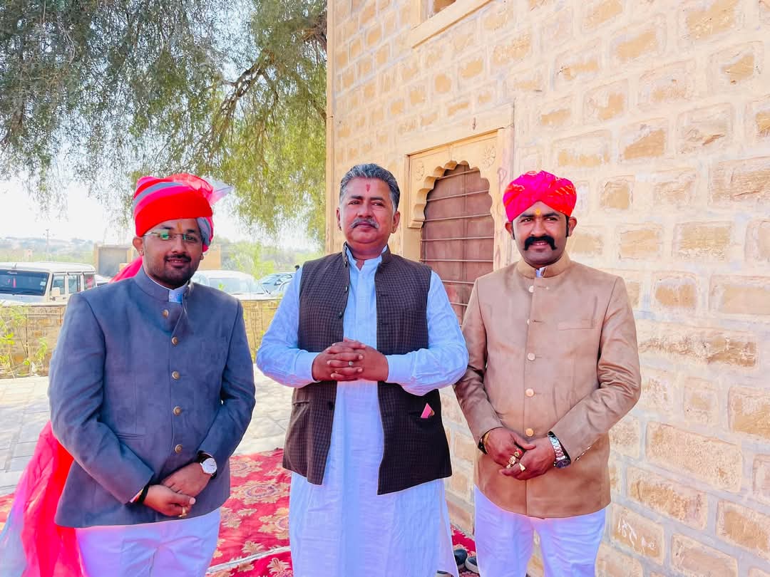 आज पारेवर गांव में राष्ट्रीय स्वयंसेवक संघ के सवाईमाधोपुर विभाग प्रचारक श्री झब्बरसिंह जी की छोटी बहिन के शादी समारोह में उपस्थित होकर शुभकामनाएं प्रेषित की।