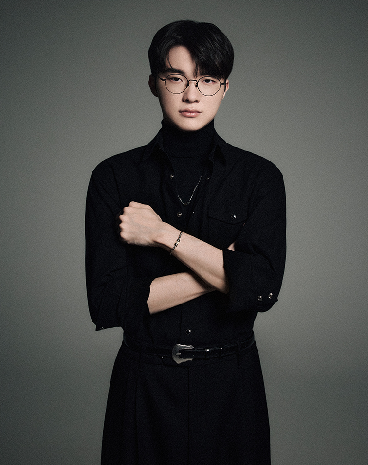 bbosyuk's tweet photo. #Faker 
유니세프 화보 https://t.co/TSc0gCS9VR