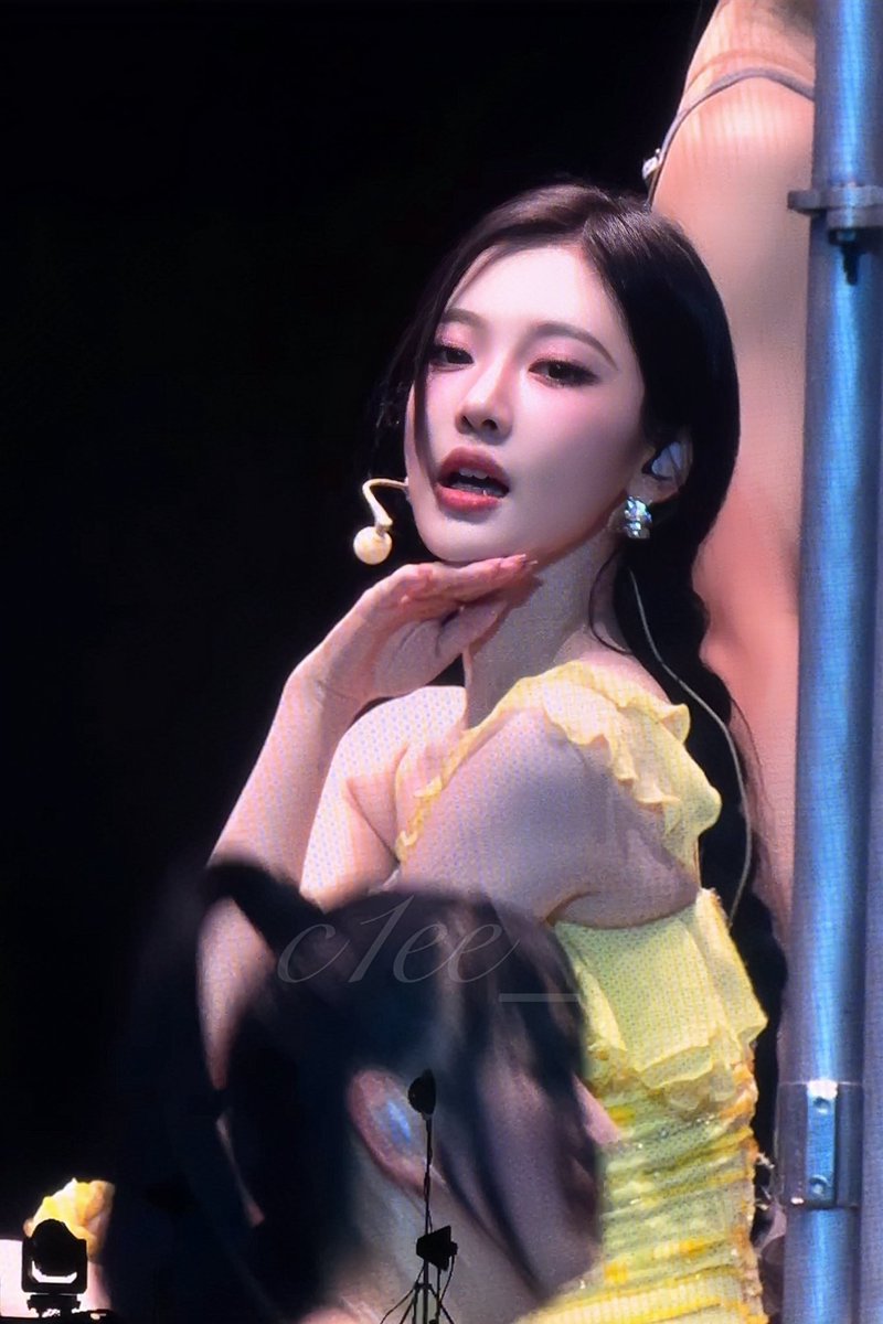 C1ee_Ning1023's tweet image. 🐱

#닝닝 #에스파 #宁宁 #宁艺卓 #AESPA #NINGNING #ニンニン