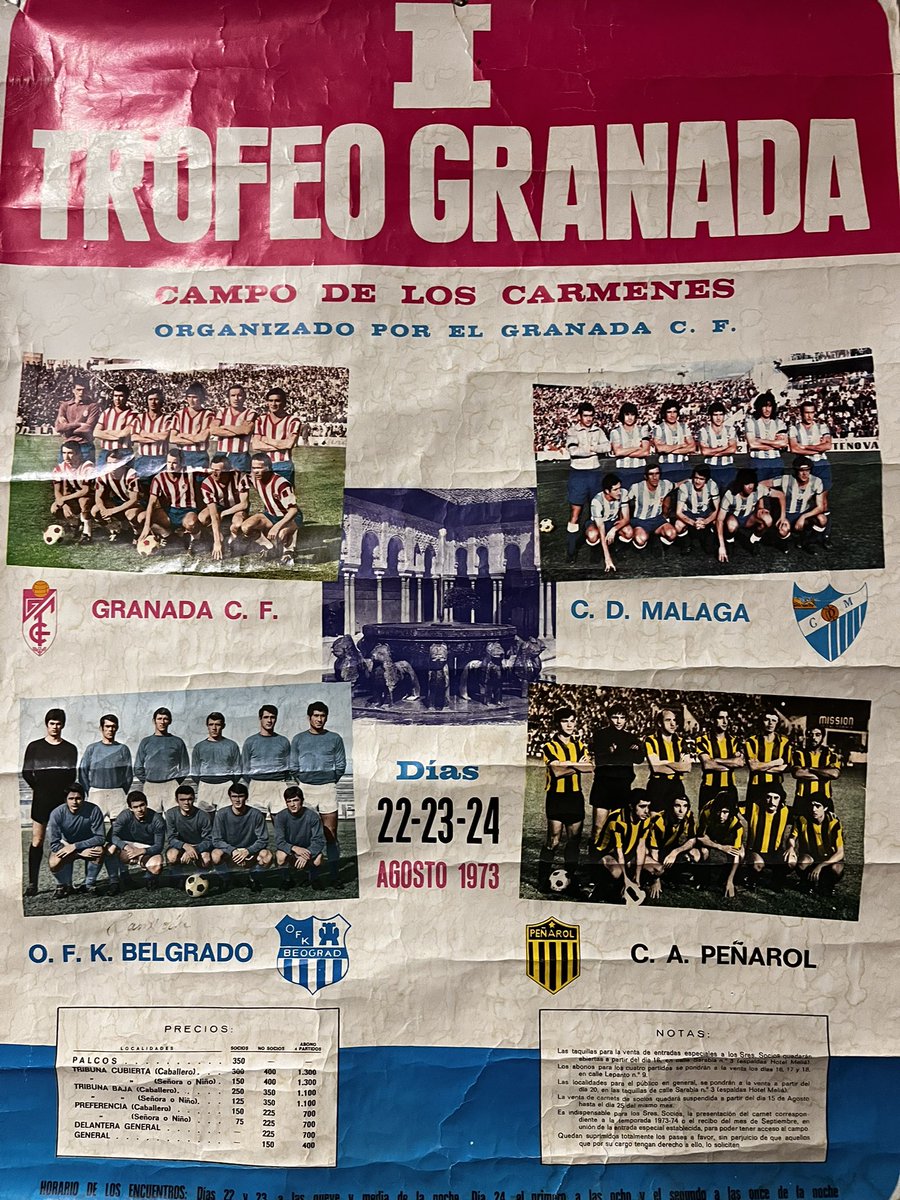 Humberto2371's tweet photo. Ayer estuve con amigos en la Peña Barcelonista de Santa Fe. El Granada tiene su sitio y hay un poco de historia del Granada CF
@GranadaCF https://t.co/JKk3FZtHJL