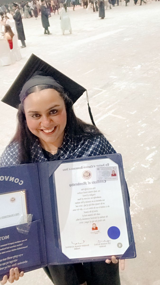 Ruby_m_1609's tweet image. That goosebumps moment when they call your name as CA, and you see Mom &amp;amp; Dad smiling with pride! ❤️🥹✨ #ICAI
#icaiconvoction