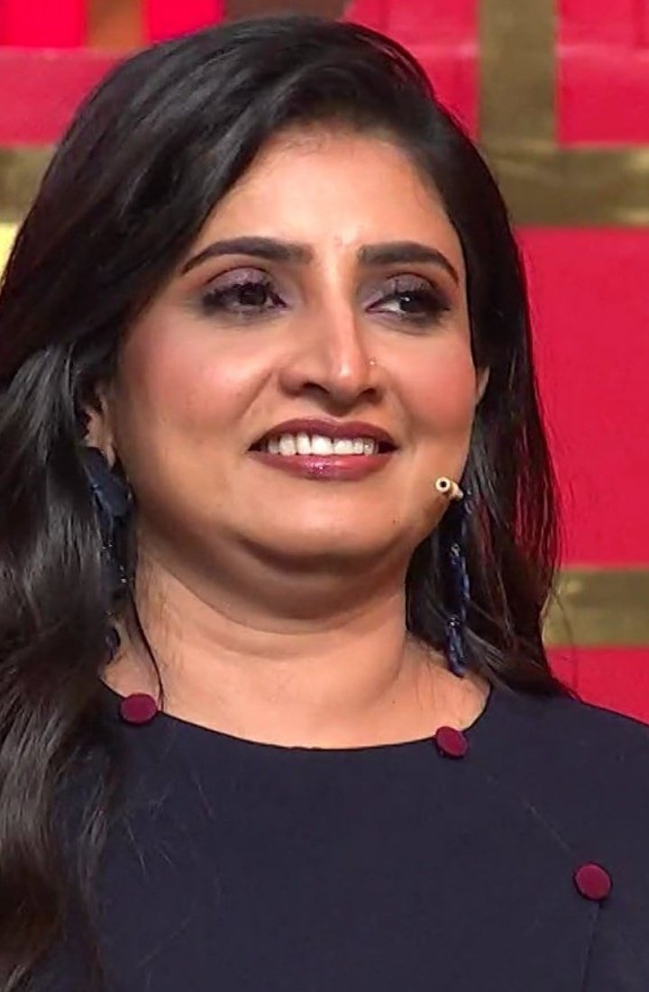 Image Mallu Aunty biography of Sujitha, the popular Tamil TV actress iiQ8