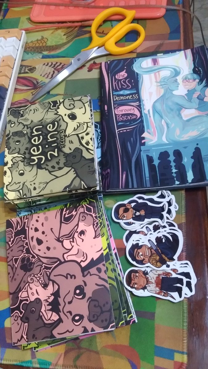 Reminder that I'm tabling at Make A Scene: Loud! Been scarce at art markets because I'm focusing on work... have a preview... Go visit me and my cool fellow art friends...

FEB 8, SATURDAY
Art Market is 1pm-7pm
Imperial Mow's
(Kowloon House Matalino Street)