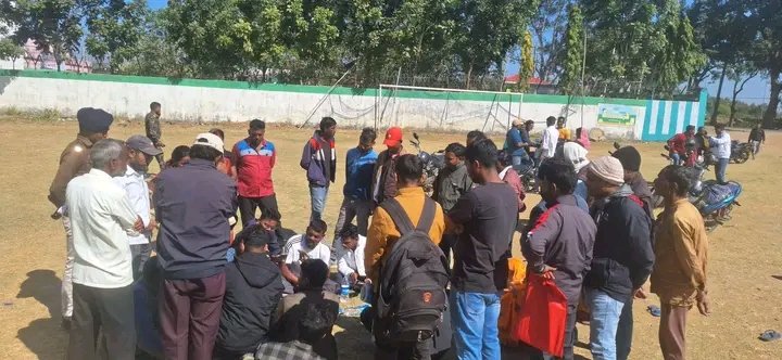 सुबह का जनता दरबार प्रधान कार्यालय मे 
हर कदम और हर वक्त हर परिस्थिति मे जनता के साथ हुँ,||
<a href="/JLKMJHARKHAND/">JLKM</a>