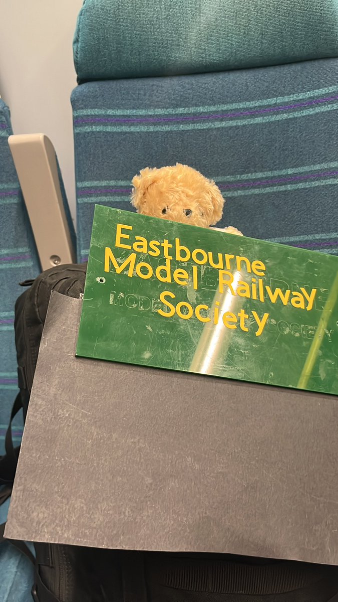 Let’s go to Bournemouth model railway show! #TEDDYBEAR #teddytravels #teddyadventuers