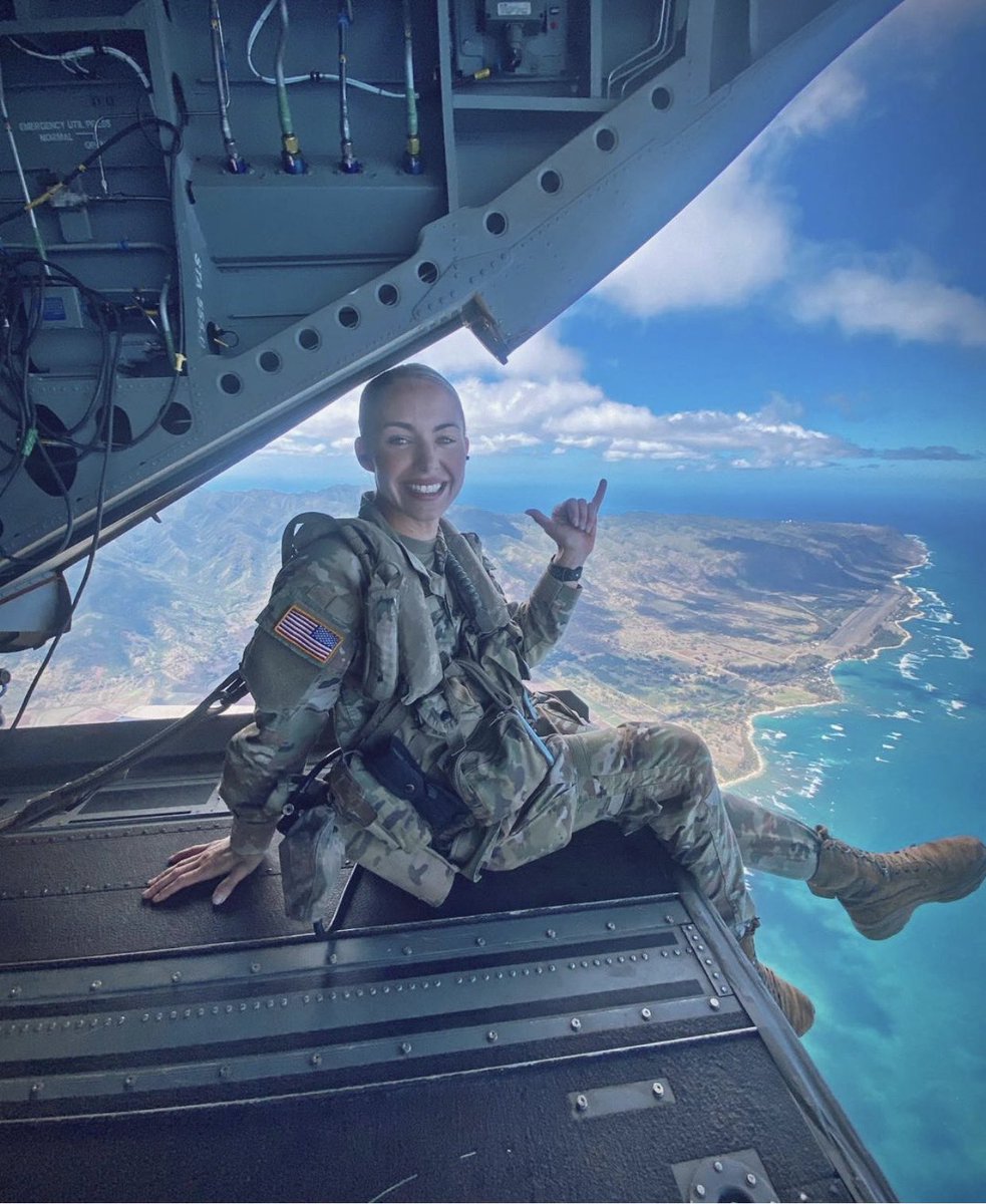 Jessicascott023's tweet photo. 😮✈️🇺🇸 https://t.co/mcfUtRr3nG