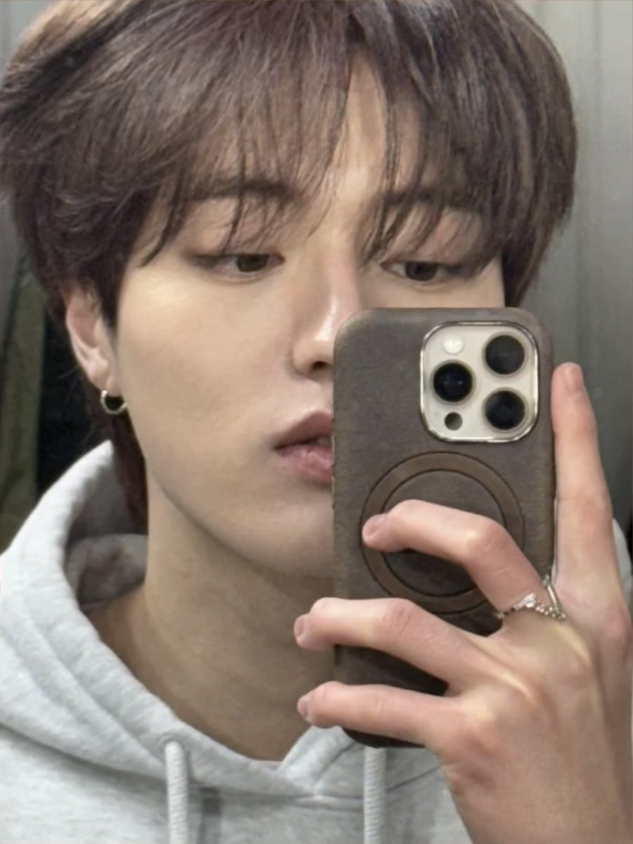 hrtupdates's tweet photo. 250207 #HARUTO: 🤯

#하루토위버스모먼트 #하루토 #ハルト
https://t.co/ETxFa2Zd5h https://t.co/Uf1xD8pAr0