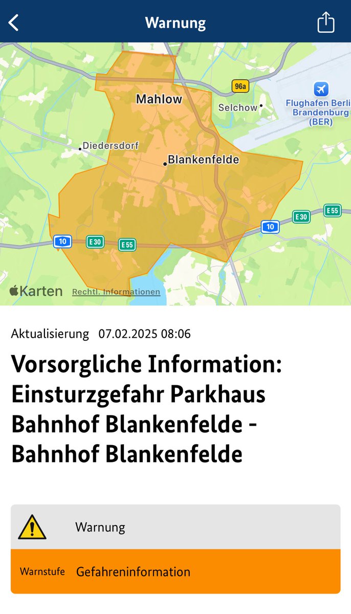 DerKaterX's tweet photo. Naja, soviel zu inflationärer Nutzung von Bevölkerungswarnungen bzw Abstumpfung von Warnmitteln.

„Ein“ Gebäude ist einsturzgefährdet und ich warne mal n paar tausend Menschen 🧐🤨.

Also Flatterband hätte das auch getan vor Ort. 

#mowas #warnung @BBK_Bund @mik_brandenburg https://t.co/GLmOZQcR9U