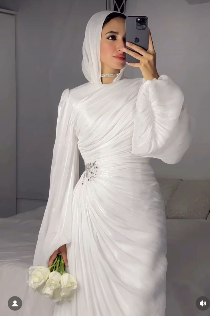 تذكرتـك || TICKETS 🎟️🎫 (@womendressess0) on Twitter photo 