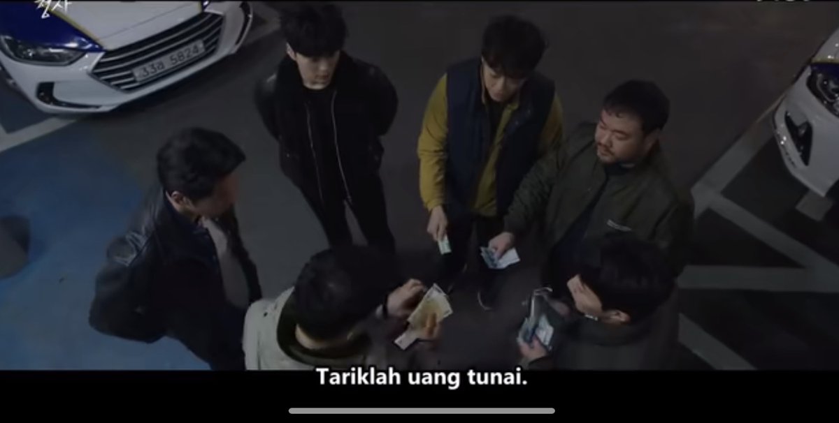 Myqueen_sahara's tweet photo. Habis nonton drakor Good Detective season 1, bagus tapi cuman nyelesaiin satu kasus aja sampe 16 Eps dan lumayan muter2 sii, udah tau pelakunya masih bisa lolos. Tapi oke kekeluargaanya ada dan romance juga tipis2 aja. #TheGoodDetective #kdrama #drakor https://t.co/hFb6xpNndG