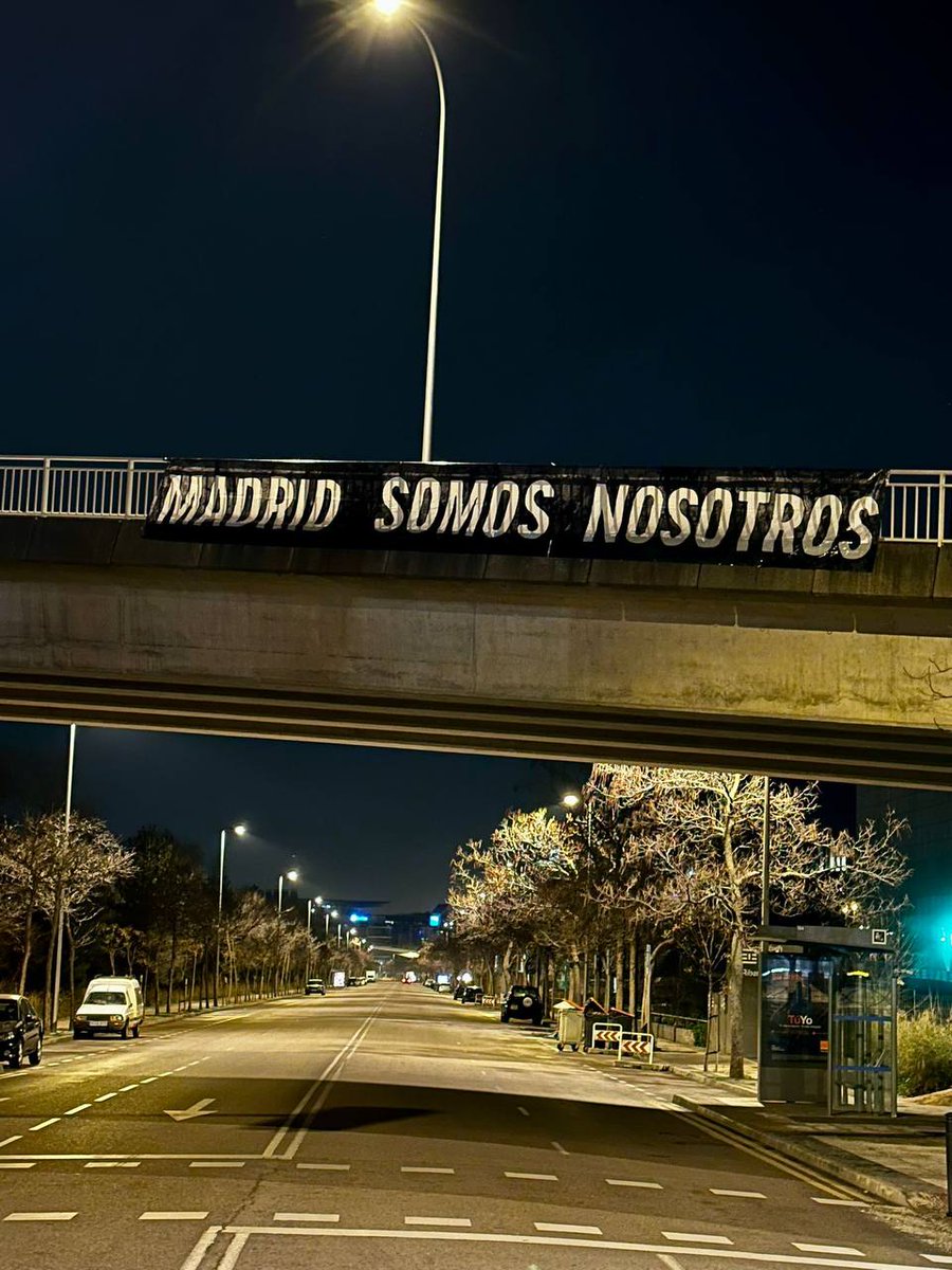vallecasfirm1's tweet photo. #indiosNO https://t.co/Gv0zC9gyrS