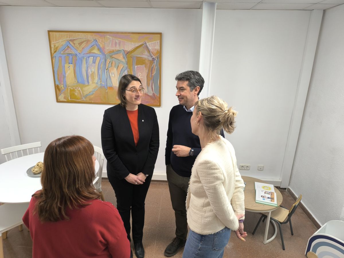 💜El SIAD obre una nova sala de primera atenció a les dones víctimes de violència masclista

👩L'espai s'ha dissenyat amb una atmosfera tranquil·la i respectuosa per oferir a les usuàries un entorn protector en moments de vulnerabilitat

bit.ly/4hqMz7J

<a href="/Lgbtiqvendrell/">Regidoria de Feminismes i Drets LGBTIQ+</a>