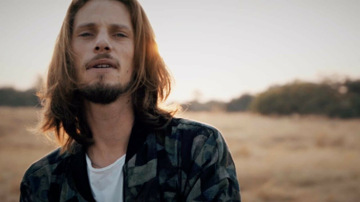 🔴 ALERTE INFO
Le chanteur de reggae Naâman meurt à 34 ans d'une tumeur cérébrale
l.bfmtv.com/saBx