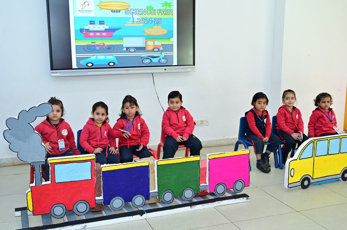 7iworldschool_g's tweet image. A Science Fair was organized by the students wherein the culmination of all they had studied was showcased. They enthralled the audience with their beautifully decorated classes, knowledge ,quizzes and games  . 

#7iworldschool
#bestschoolofgwalior
#ScienceFair2024-25