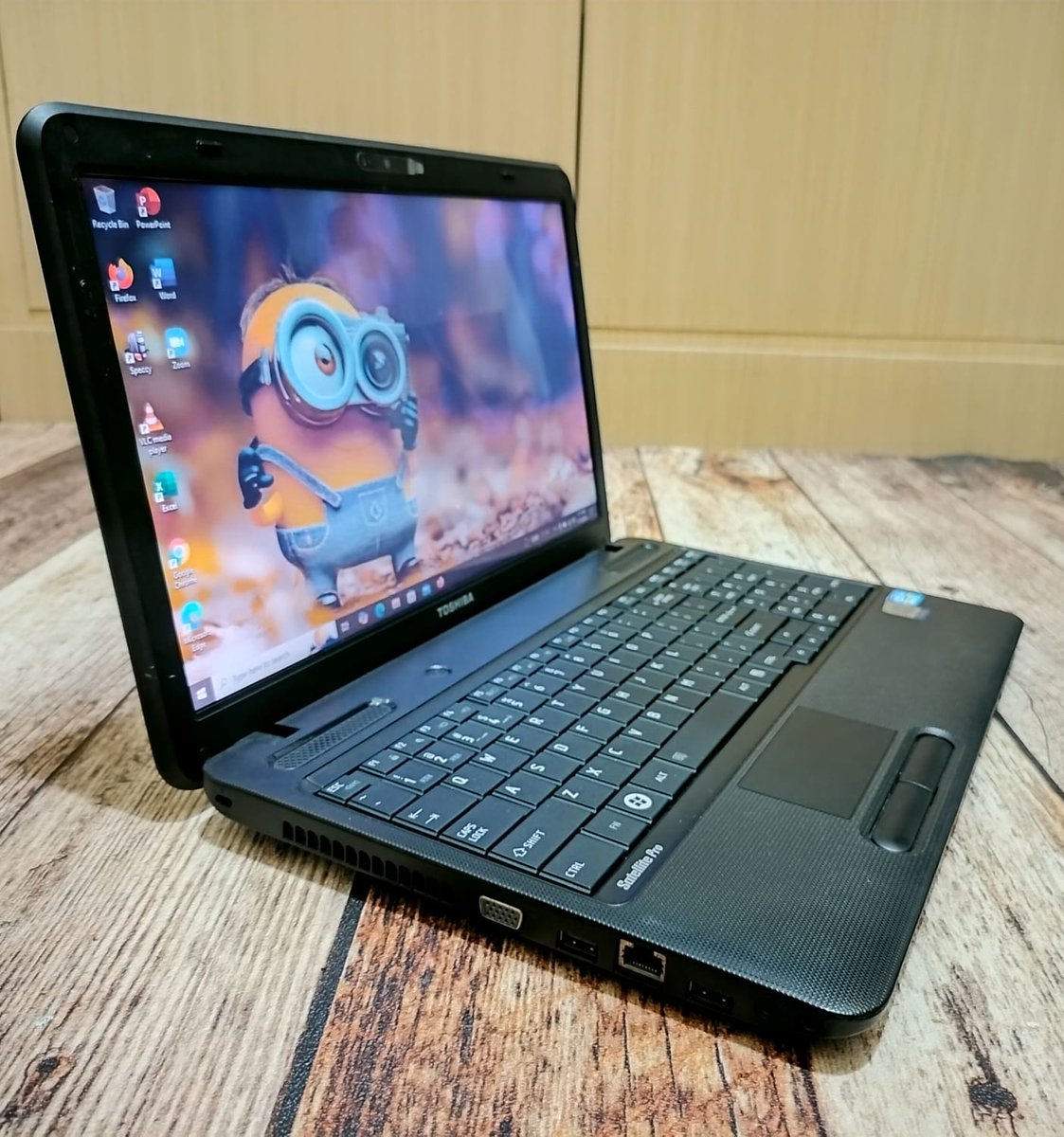 mooncrabz's tweet photo. Toshiba satelite Pro C665
Spesifikasi :
💨 Prosesor Core i5 - 2410M 2.30GHz
💨 Ram 8GB 
💨 SSD 128GB
💨 VGA Intel HD graphics 3000
💨 Layar 15.6 inch
💨 Camera
💨 DVD Room 
💨 Baterai awet 
💨 Body mulus 90%
💨 Kelengkapan unit, cas, tas 

ht. jual laptop second murah https://t.co/x6DxkwLXBw