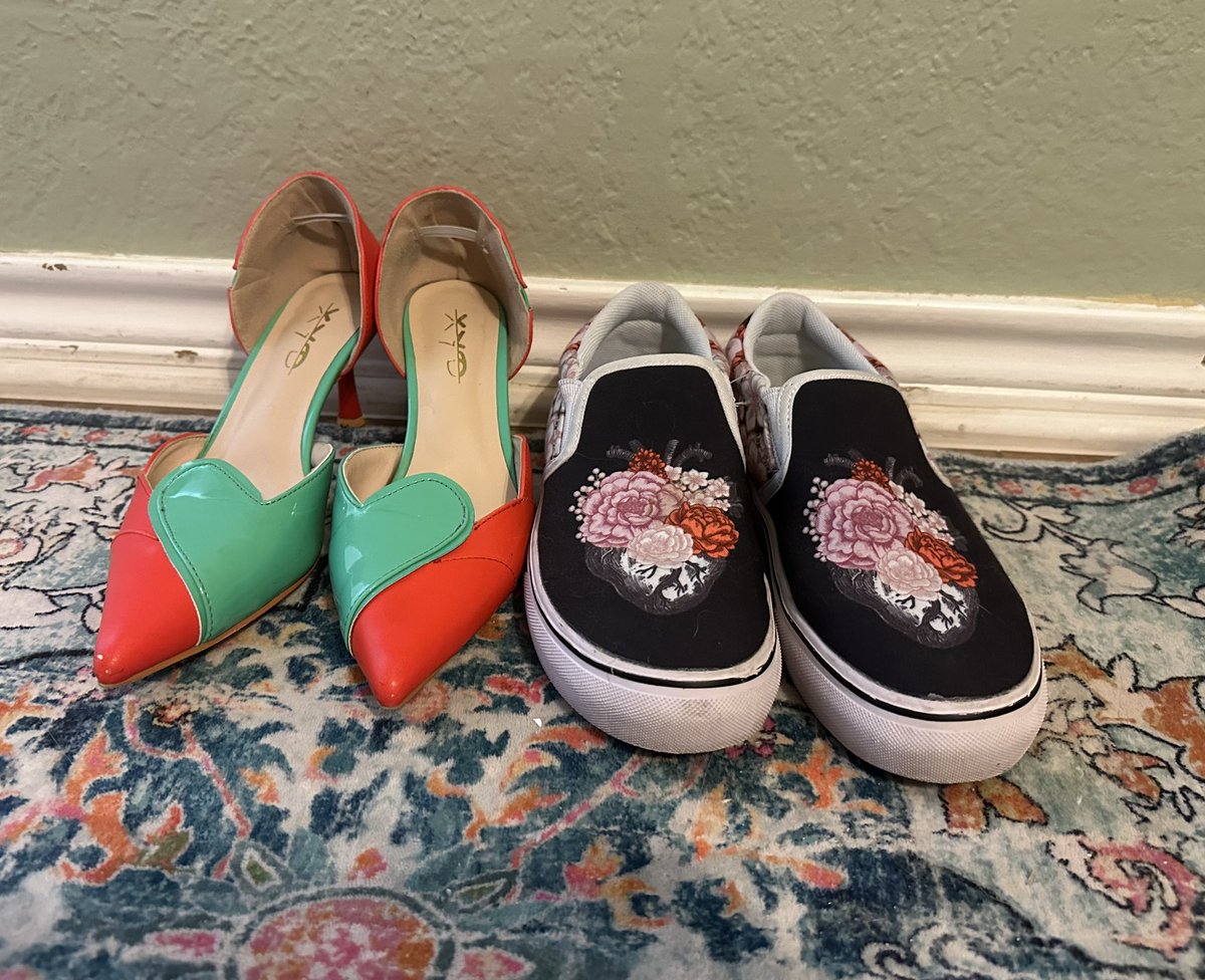 Great to have options today when it’s #HeartMonth *and* #WearRedDay *and* Congenital Heart Defect Awareness Week! ❤️🫀 #CHDWeek 

<a href="/MLH_CHD/">Mended Little Hearts</a> <a href="/MendedHearts/">Mended Hearts</a> <a href="/American_Heart/">American Heart Association</a> <a href="/AmericanHeartTX/">American Heart Texas</a> <a href="/NancyatHeart/">nancyatheart</a>