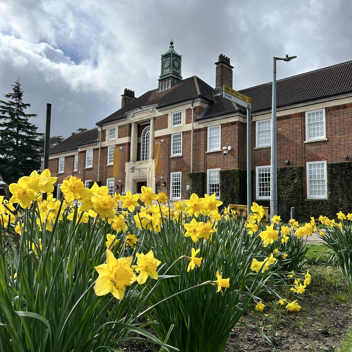 bethlemmuseum's tweet image. New History Walk date added! Join Bethlem Museum of the Mind and Bethlem Gallery on Saturday 22 March at 11:00 for a walk around the grounds of Bethlem Royal Hospital - get your tickets here:
🔗 museumofthemind.org.uk/.../bethlem-hi…