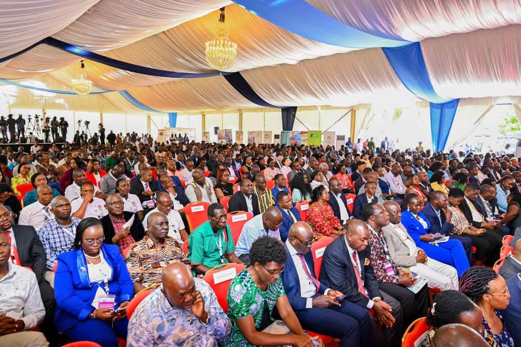 DrOparanya's tweet photo. Kisumu County, Kenya
Friday, February 7, 2025
Arrived in Kisumu City for the Nyanza International Investment Conference. The conference was officially opened by HE, the Deputy President @KindikiKithure. On the sidelines, I engaged MSMEs and Saccos, empowering them on development strategies and economic progress. Looking forward to impactful discussions and a successful conference. #NIIC2025