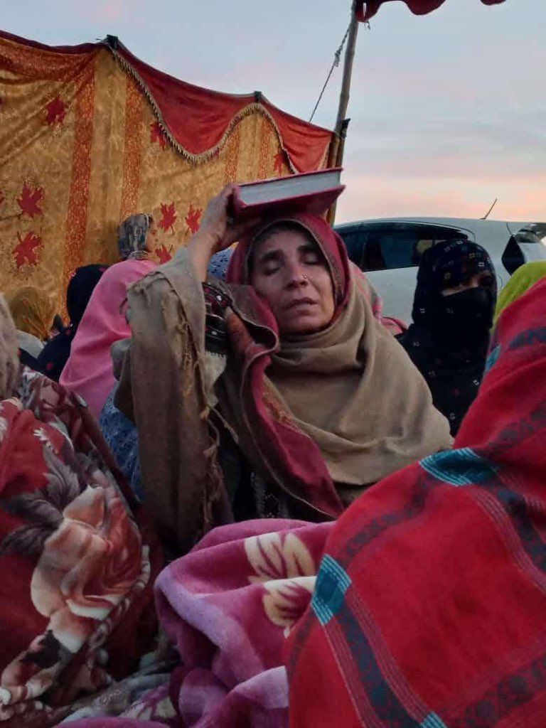 BalochWF's tweet photo. It is regretting to witness that a 27-year-old Baloch girl, Asma Jatak Baloch, was forcefully detained by the local militias openly and the law enforcement agencies are failed to produce her despite continuos protests and nomination of the culprit. We believe that such tactics further justify the state’s involvement in intensifying such unethical and anti-Baloch policies, ensuring unrest in the Baloch society. The regional situations are worsened at a priority base with policies like enforced disappearances of the Baloch, blackmailing, drug addiction and so forth. Now, it has come to light that even Baloch women are not safe in their houses.

Asma Jattak’s kidnapping and blackmailing the family is evident in unveiling all these faces. We request the Baloch nation to support Asma Baloch’s family and raise their voices against this oppression.

#SaveBalochWomen
#StopBalochGenocide