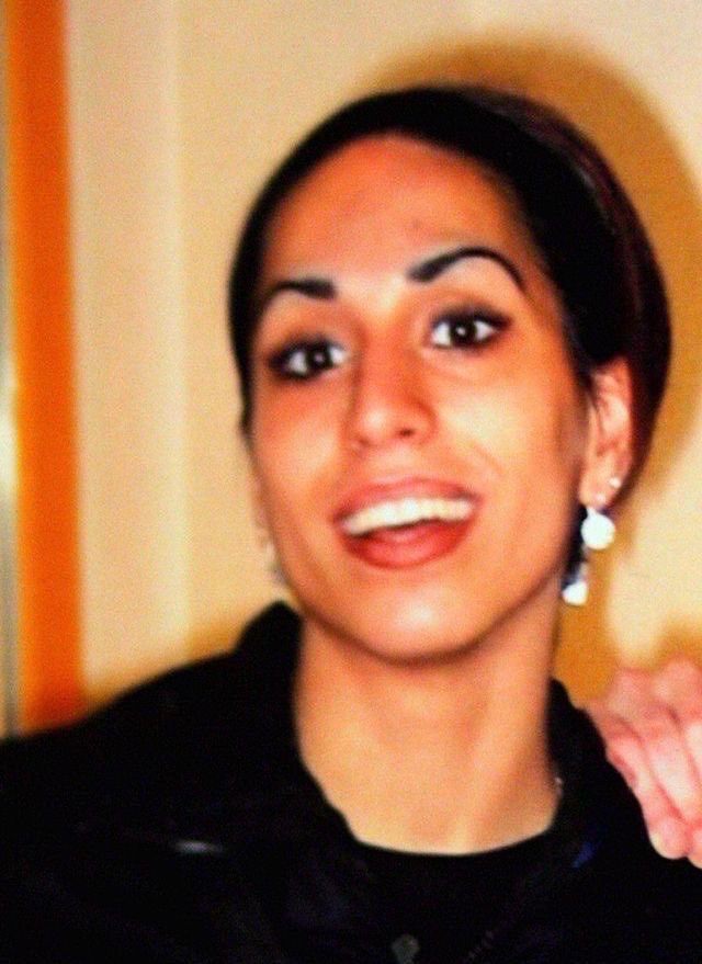 Hatun Sürücü wollte einfach nur ein selbstbestimmtes Leben führen. Weil sie aus der familiären Unterdrückung ausbrach, wurde sie vor 20 Jahren von ihrem Bruder erschossen. Ihr Schicksal mahnt uns, konsequent gegen patriarchale Gewalt vorzugehen. Ruhe in Frieden, liebe Hatun🕯️