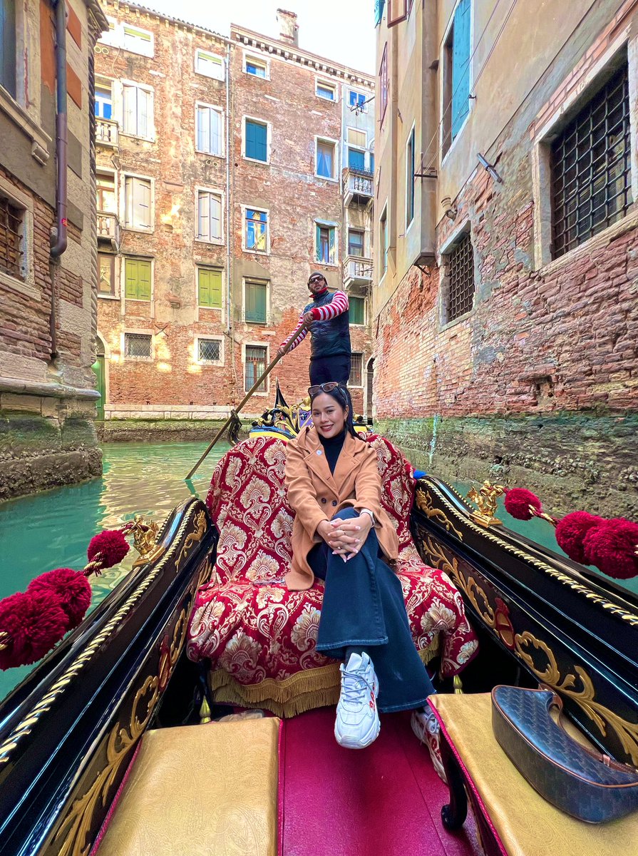 moon55823695's tweet photo. Venice 😍 https://t.co/g2dqxlpG6Z