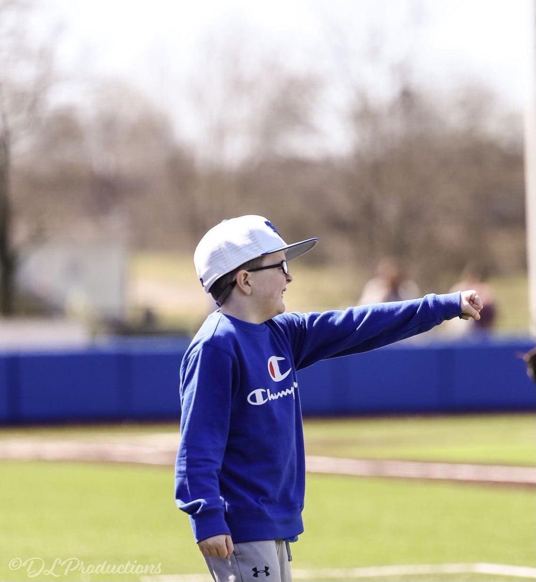 Pick 🎗👼🧡💪🏻 tweet media