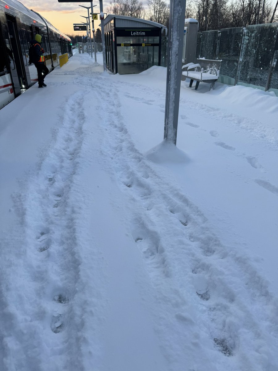 shawndbell's tweet photo. @OC_Transpo I understand that Line-2 just opened but the entirety of Leitrim station isn’t shovelled and is slippery, someone could very easily slip on the track. https://t.co/ZY9dPlB8SD