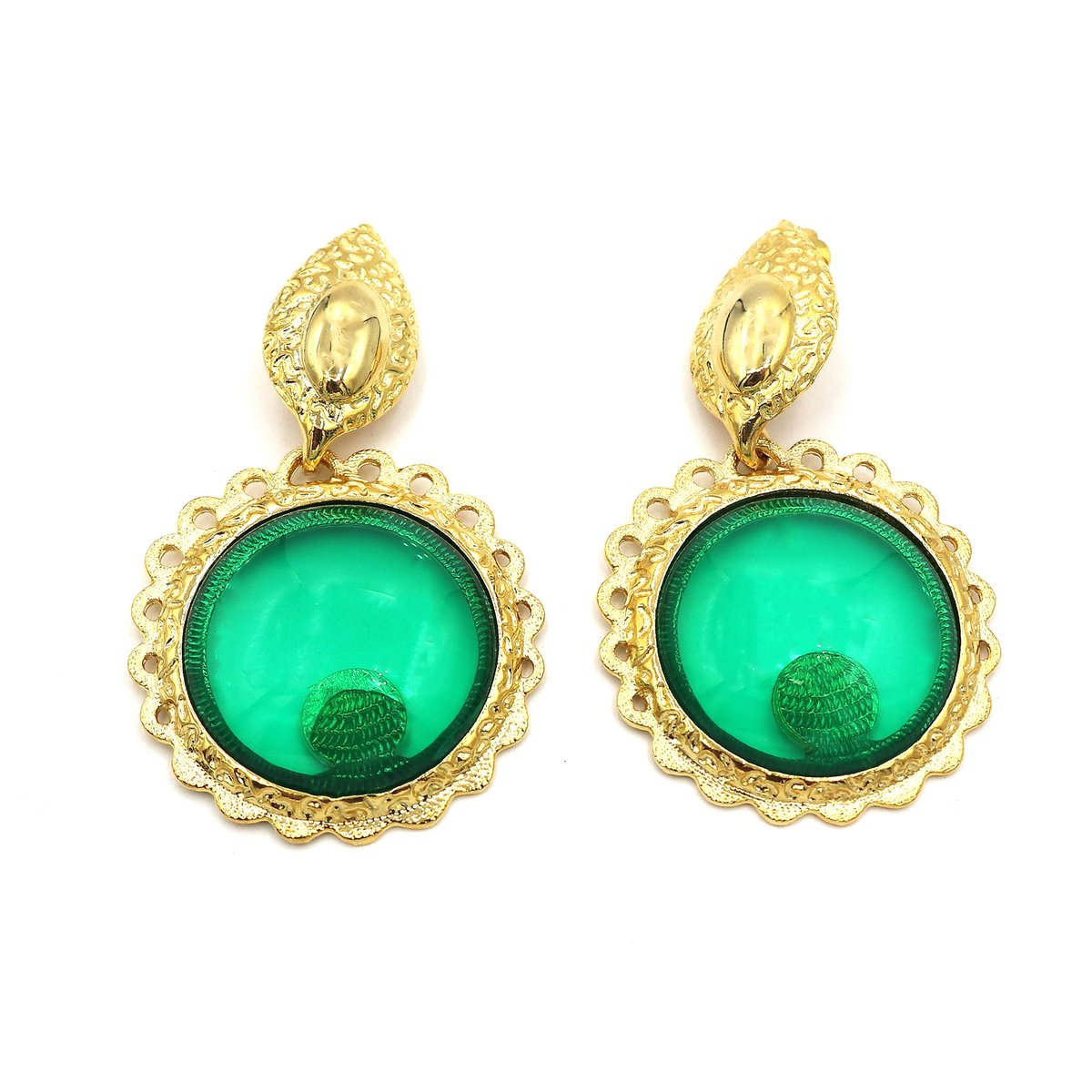 New design!! Huge Stylish Green Clip-On Earrings, 18K Gold Plated, Handmade Dangle Earrings, Non-Pierced Ears, Trendy Faux Bijoux, Bold Clip On etsy.me/3Q8njXS μέσω <a href="/Etsy/">Etsy</a>