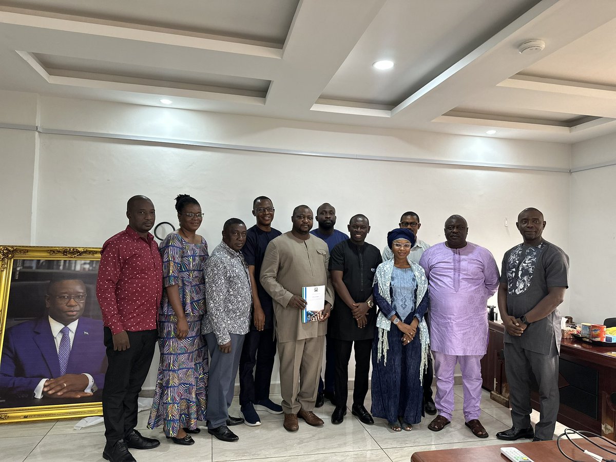 The Public Sector Reform Unit (PSRU) under the Office of the President, on Friday Feb 7th 2025 presented the findings and recommendations of the management functional review to the National Investment Board’s management at the NIB secretariat.