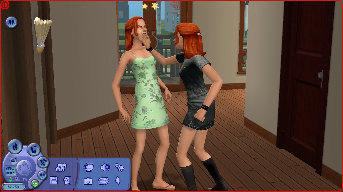 SiratamaAlmond's tweet image. Steamのシムズ25周年のレガシーコレクション買っちゃったよ。
いいんですよ、懐かしいって持ってるだけで。
私は、2から入ったから、ピープルの方が後だったんだよね。
家具とか服とか集めまくってたよなぁ。あぁ懐かしい。
#シムピープル　#シムズ2　#TheSims2LegacyCollection