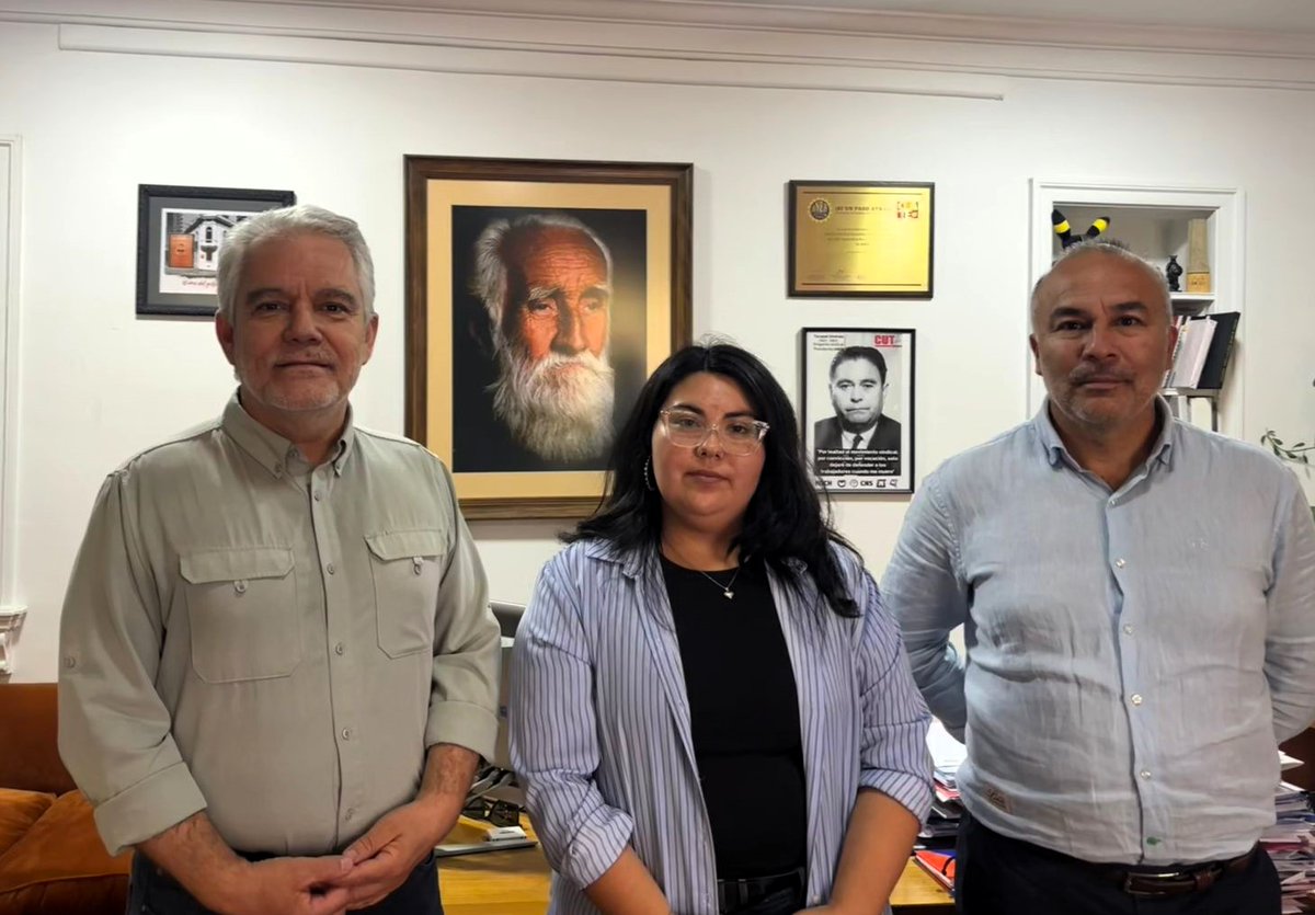 anefchile's tweet photo. 🤝Pdte. #ANEF, José Pérez Debelli, se reunió ayer con #AFUNAMIG, para coordinar acciones sindicales con el objetivo de mejorar condiciones laborales de las y los trabajadores de ese organismo, y mejorar la aplicación de la Ley Karin. Se proyecta impulsar un protocolo de acuerdo. https://t.co/v2mbRhYsMC
