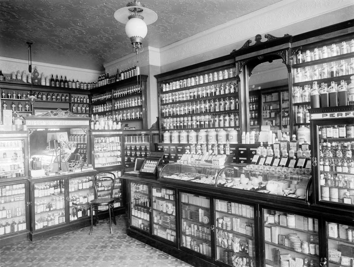Photographed #OnThisDay 7 February 1907: Jones' Chemist shop on the Quay, Waterford. Purveyors of Blood Mixture, Hydrochloric Acid, Bay Rum, Jewsbury &amp; Brown's Oriental Toothpaste, Tablets of Compressed Drugs, and more...catalogue.nli.ie/Record/vtls000….