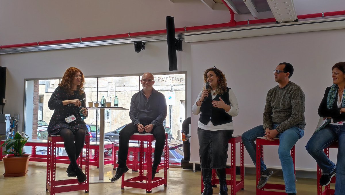 Associació Economia Social Catalunya (AESCAT) (@es_catalunya) on Twitter photo <a href="/MartiRoser/">Roser Marti</a> <a href="/sepra/">shiv</a> <a href="/XES_cat/">Xarxa d'Economia Solidària de Catalunya</a> <a href="/CooperativesCAT/">CoopCat</a> <a href="/LaConfederacio/">La Confederació Tercer Sector Social</a> <a href="/mutualitats/">Federació de Mutualitats de Catalunya</a> <a href="/Taula3sector/">Taula Tercer Sector</a> <a href="/LaiaBonastra/">Laia Bonastra</a> <a href="/coopstreball/">Federació de Cooperatives de Treball de Catalunya</a> 👀 Quin és el nostre vincle amb el lideratge?
🗣️ Per a Pepa Muñoz, coordinadora del @TEB_cooperativa, la dificultat més gran arriba quan has d'afrontar les diverses situacions de l'equip i acompanyar-les. "Ningú ens ha ensenyat a cocrear."
#LaFebrerada <a href="/MartiRoser/">Roser Marti</a> <a href="/sepra/">shiv</a> <a href="/XES_cat/">Xarxa d'Economia Solidària de Catalunya</a> <a href="/CooperativesCAT/">CoopCat</a> <a href="/LaConfederacio/">La Confederació Tercer Sector Social</a> <a href="/mutualitats/">Federació de Mutualitats de Catalunya</a> <a href="/Taula3sector/">Taula Tercer Sector</a> <a href="/LaiaBonastra/">Laia Bonastra</a> <a href="/coopstreball/">Federació de Cooperatives de Treball de Catalunya</a> 👀 Quin és el nostre vincle amb el lideratge?
🗣️ Per a Pepa Muñoz, coordinadora del @TEB_cooperativa, la dificultat més gran arriba quan has d'afrontar les diverses situacions de l'equip i acompanyar-les. "Ningú ens ha ensenyat a cocrear."
#LaFebrerada